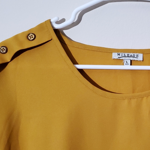 Mileage Women's Size L Short Sleeve Blouse Top Mustard Yellow - Picture 4 of 4
